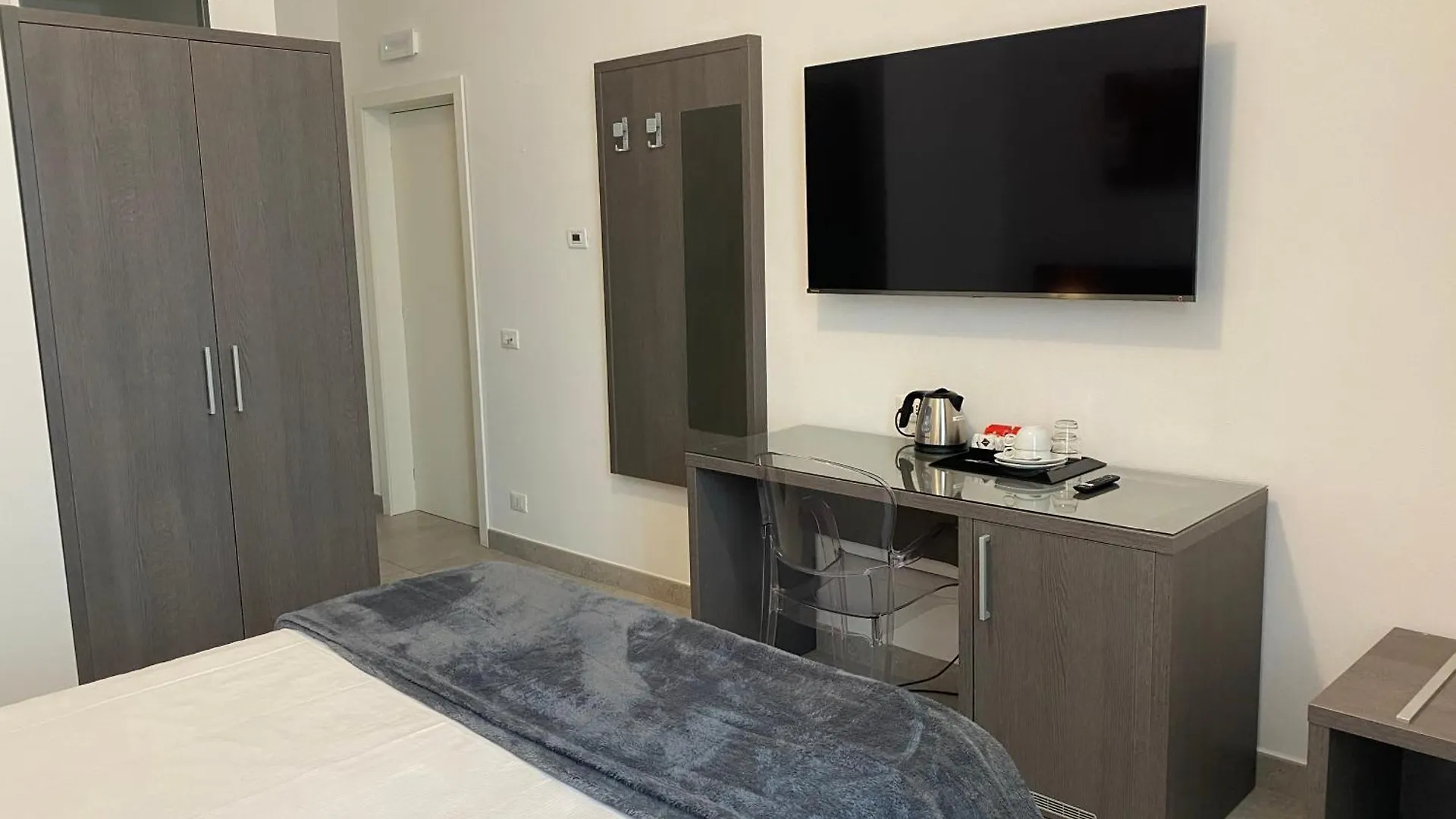 54 Rosselli Rooms La Spezia Pensjonat
