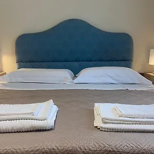 Casa Battisti Bellissimo In Centro Ideale Per Famiglie O Gruppi Di Amici - Max 3 Camere, Max 8 Persone Bed & Breakfast Messina